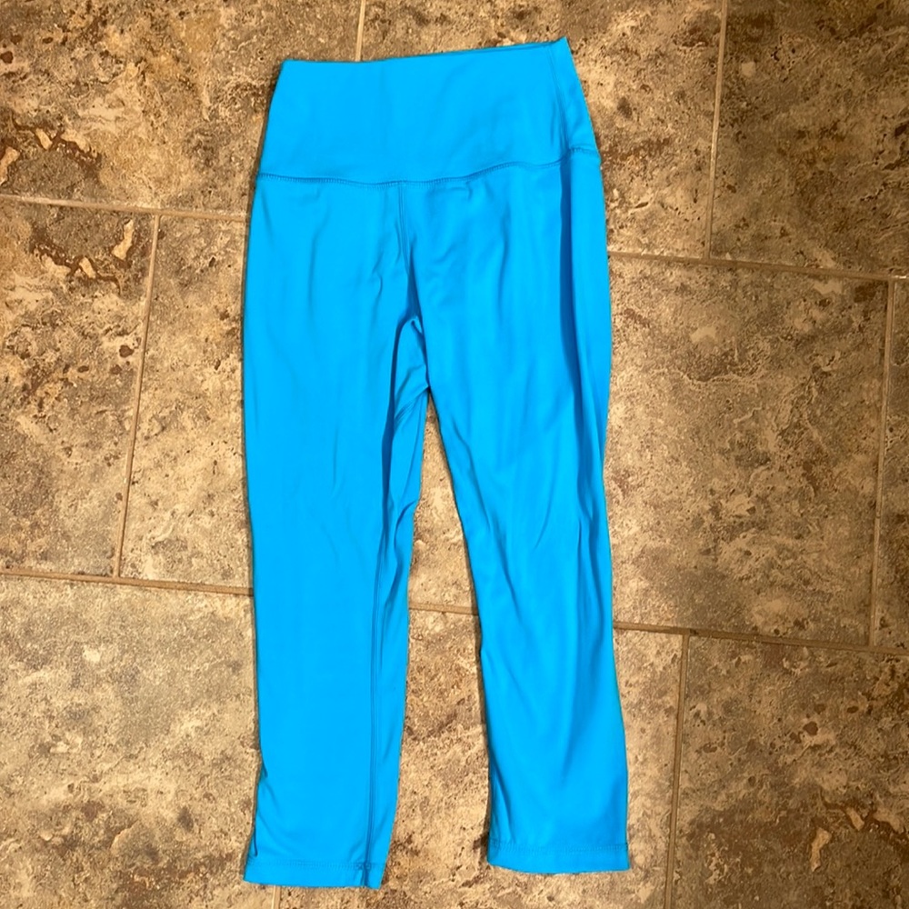 These leggings are brand new and have never been worn.